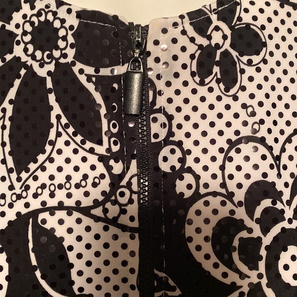 NeuVa Blazer PP 18” Poly 90% Spandex10% Sparkly so do not Dryclean - Picture 5 of 8